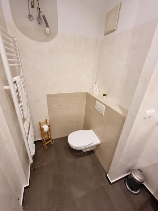 Sissi Royal Suite - Inner City 4 Bedroom Apartment 비엔나 외부 사진